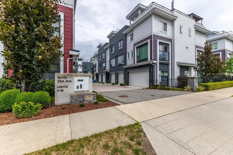 9 16315 23A AVENUE - photo 1 of 40