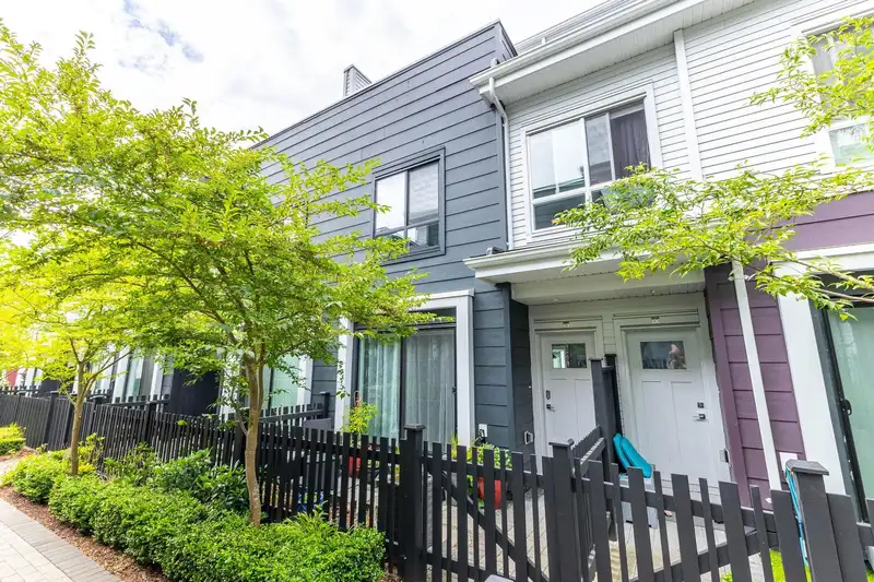 9 16315 23A AVENUE - photo 3 of 40