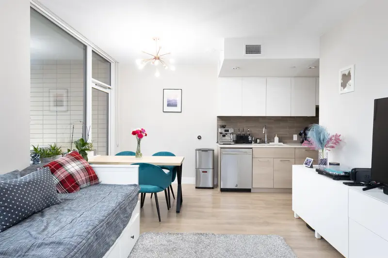 613 3451 SAWMILL CRESCENT - photo 1 of 25