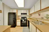 208 15275 19 AVENUE - thumbnail 2