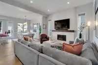 16537 25 AVENUE - thumbnail 4