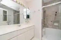 406 1725 MARTIN DRIVE - thumbnail 25