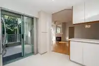 406 1725 MARTIN DRIVE - thumbnail 29