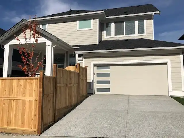 16532 20A AVENUE - photo 3 of 5