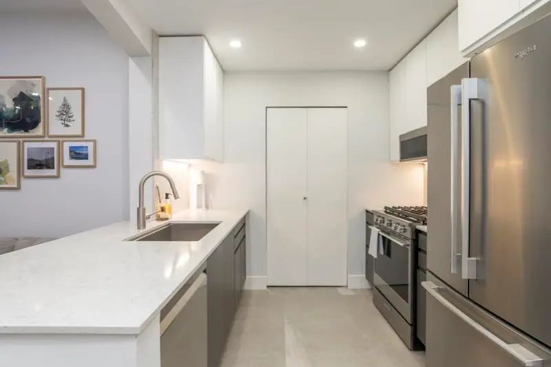 319 9233 FERNDALE ROAD - photo 4 of 25