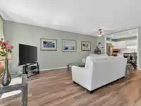 107 14950 THRIFT AVENUE - thumbnail 7