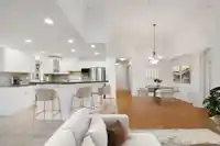 32 17516 4TH AVENUE - thumbnail 3