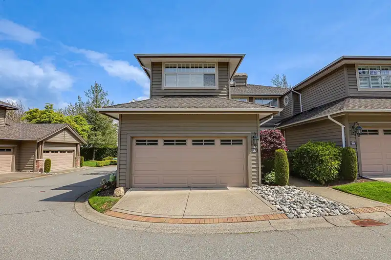 27 15020 27A AVENUE - photo 1 of 40