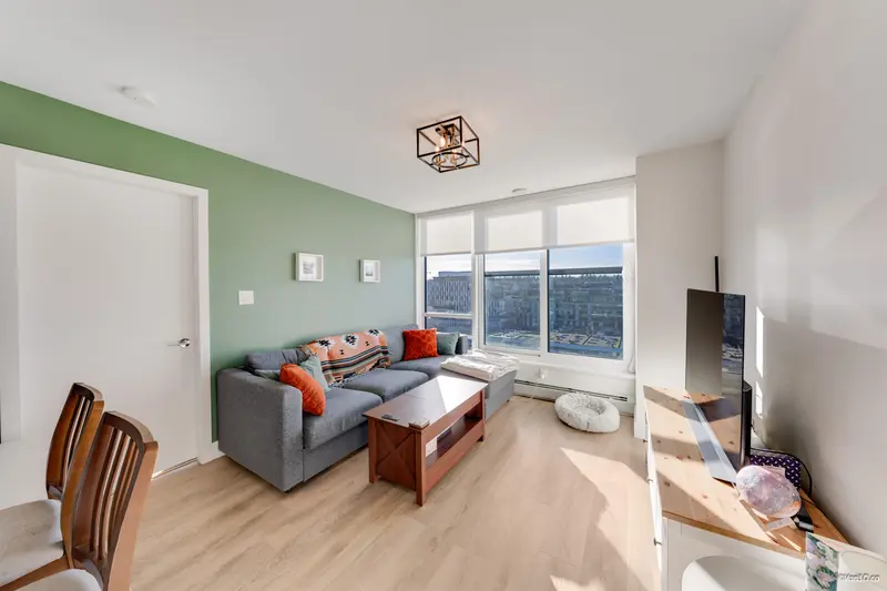 1507 1788 COLUMBIA STREET - photo 4 of 23