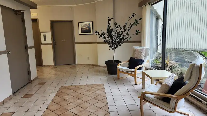 605 1521 GEORGE STREET - photo 2 of 29