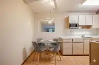 208 15020 NORTH BLUFF ROAD - thumbnail 5
