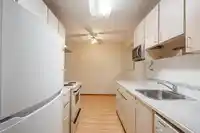 208 15020 NORTH BLUFF ROAD - thumbnail 8