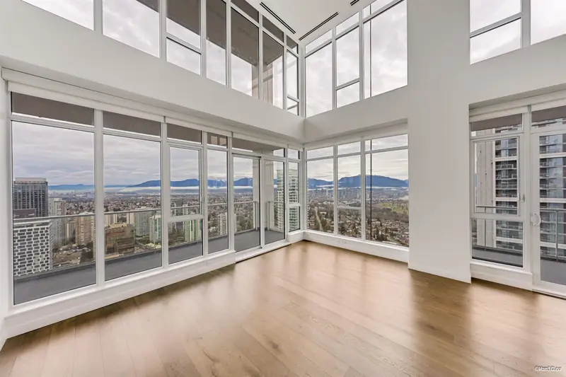 4001 6080 MCKAY AVENUE - photo 4 of 25