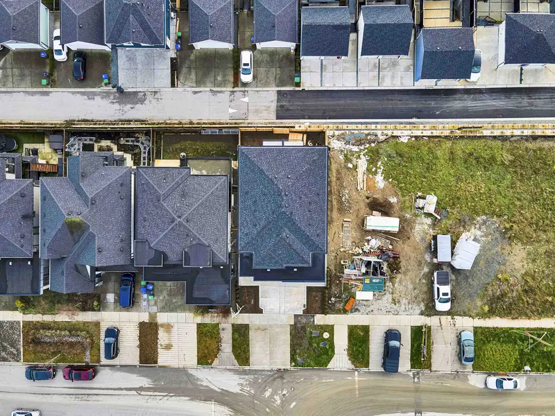 102 16702 16A AVENUE - photo 3 of 25