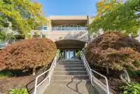 304 15809 MARINE DRIVE - thumbnail 2