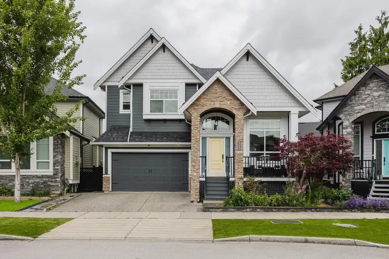 17251 0B AVENUE - photo 1 of 35