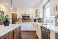 17251 0B AVENUE - thumbnail 5