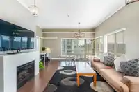 405 15735 CROYDON DRIVE - thumbnail 2