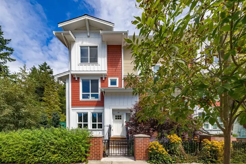 28 16561 17A AVENUE - photo 1 of 24