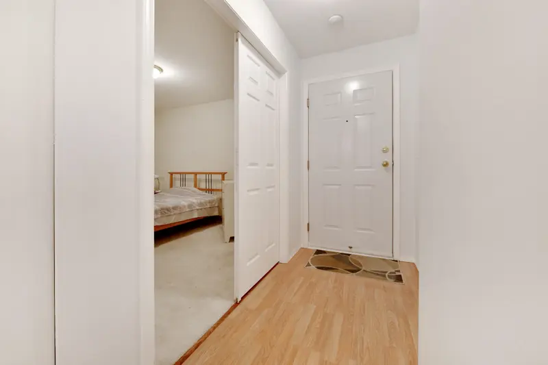 207 5955 177B STREET - photo 3 of 20