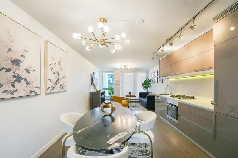 608 189 KEEFER STREET - photo 4 of 25