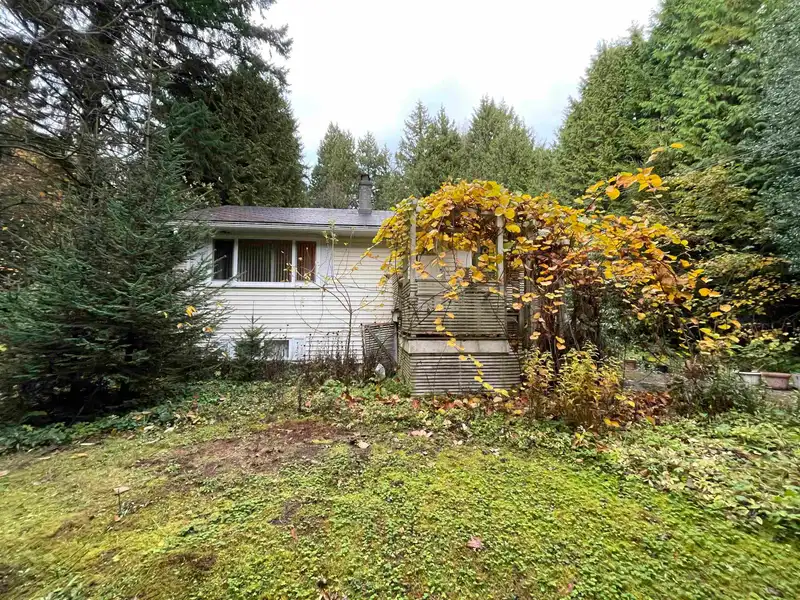 12665 22 AVENUE - photo 2 of 18