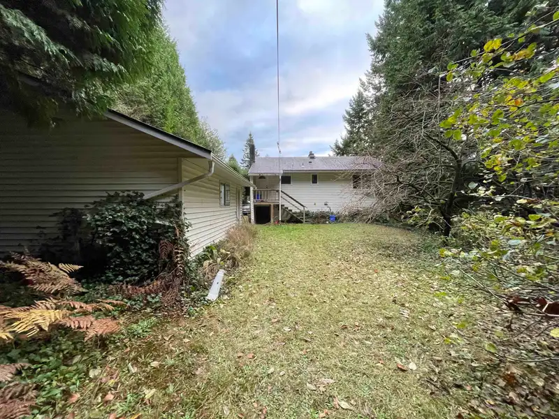 12665 22 AVENUE - photo 4 of 18