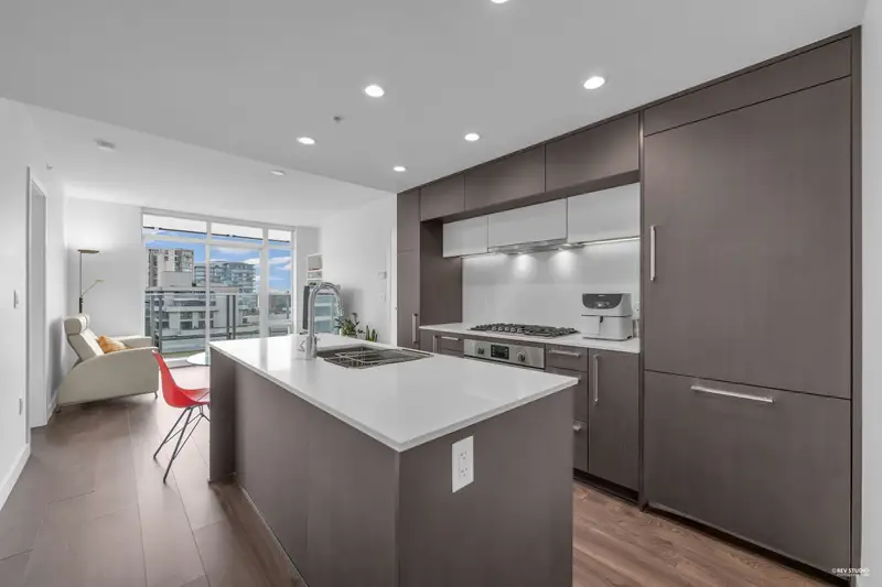 901 5580 NO. 3 ROAD - photo 2 of 25