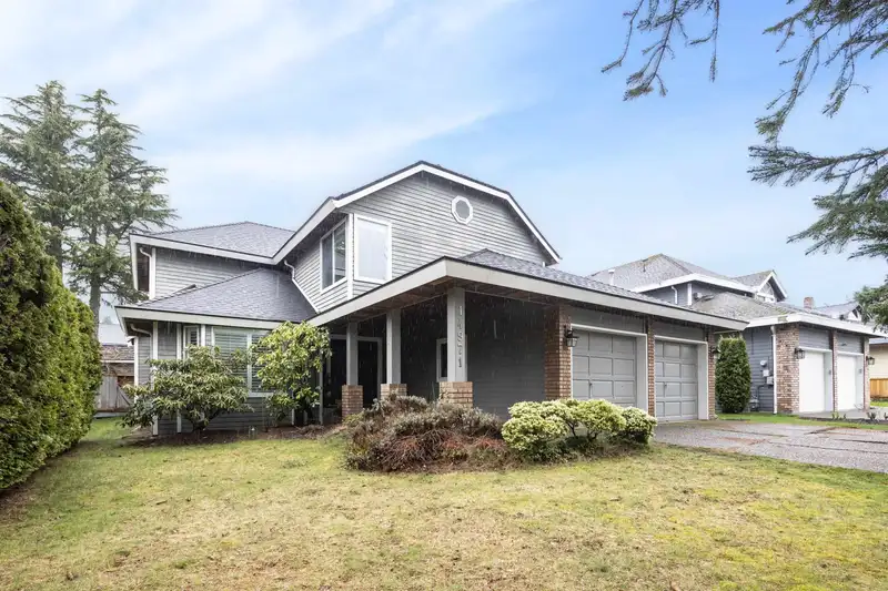 14971 21 AVENUE - photo 1 of 25