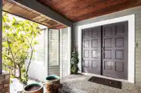 14971 21 AVENUE - thumbnail 2