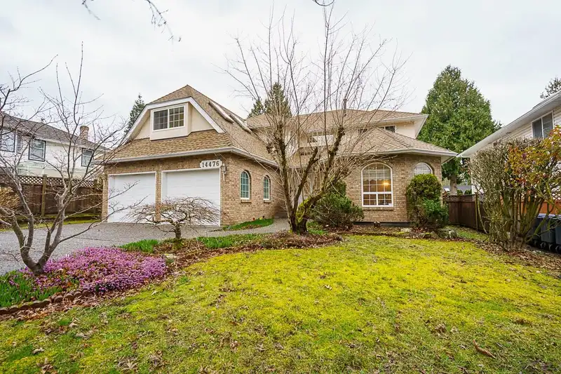 14476 18A AVENUE - photo 3 of 40