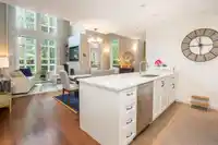 156 2950 KING GEORGE BOULEVARD - thumbnail 13