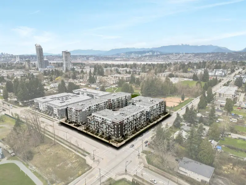 224 13963 105 BOULEVARD - photo 1 of 25