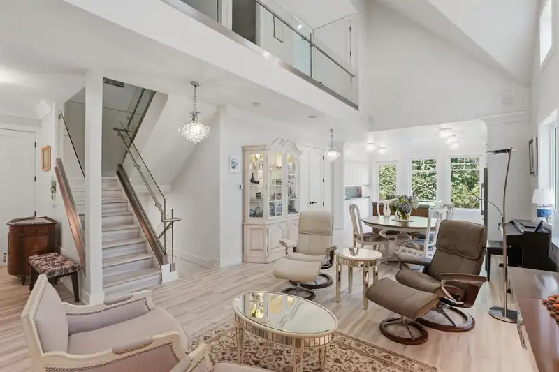 14 3122 160TH STREET - photo 3 of 25