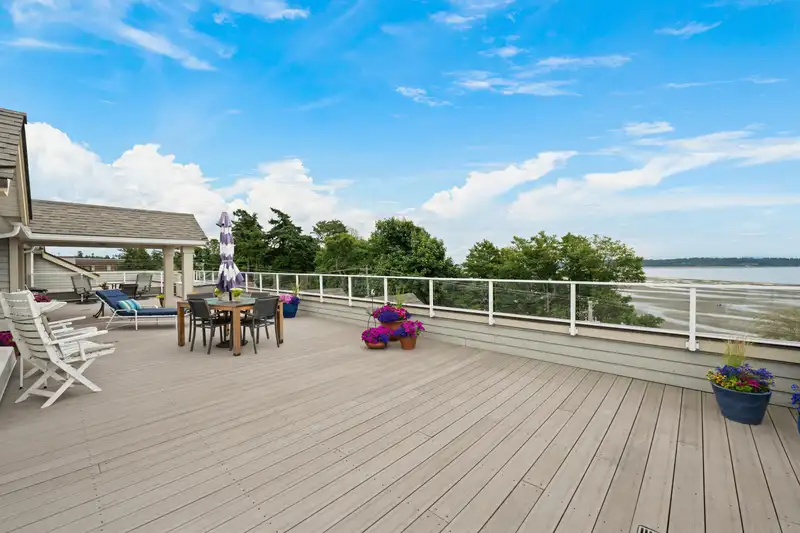 408 15621 MARINE DRIVE - photo 4 of 40