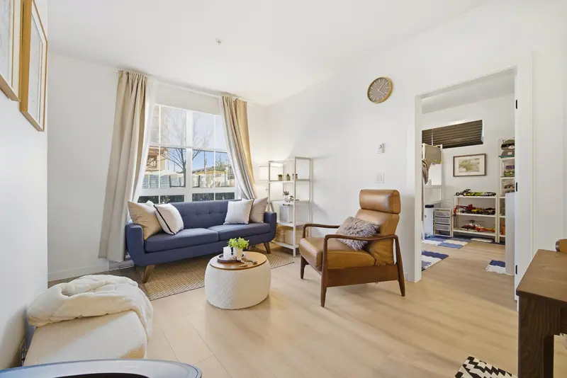 101 20077 84 AVENUE - photo 1 of 25