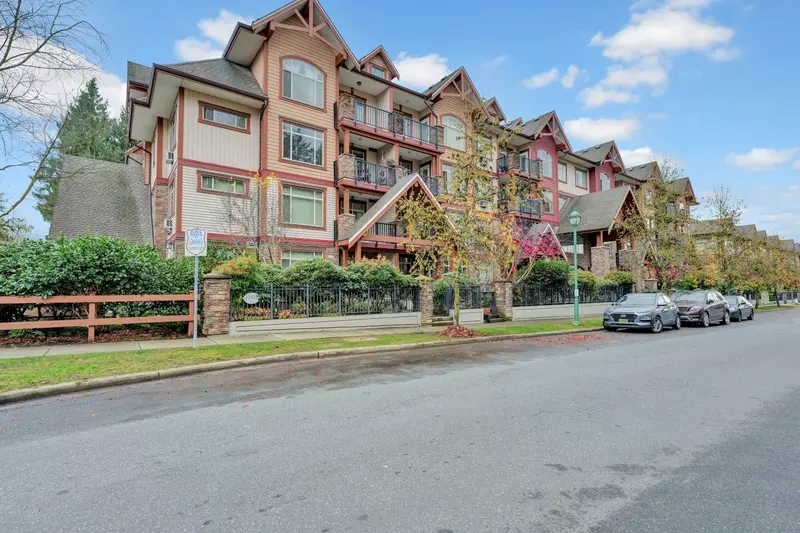 411 12525 190A STREET - photo 1 of 25