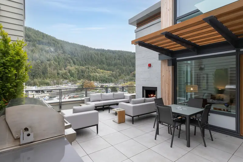 706 6707 NELSON AVENUE - photo 3 of 25