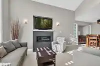 1551 161B STREET - thumbnail 5