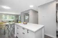 212 15991 THRIFT AVENUE - thumbnail 7