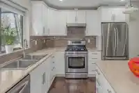 1981 158A STREET - thumbnail 16
