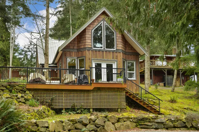 254 MARINERS WAY - photo 3 of 25