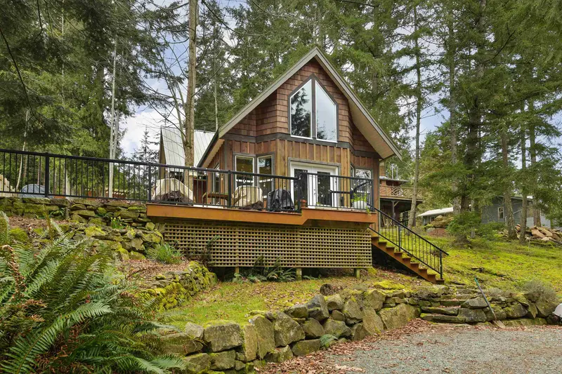 254 MARINERS WAY - photo 4 of 25