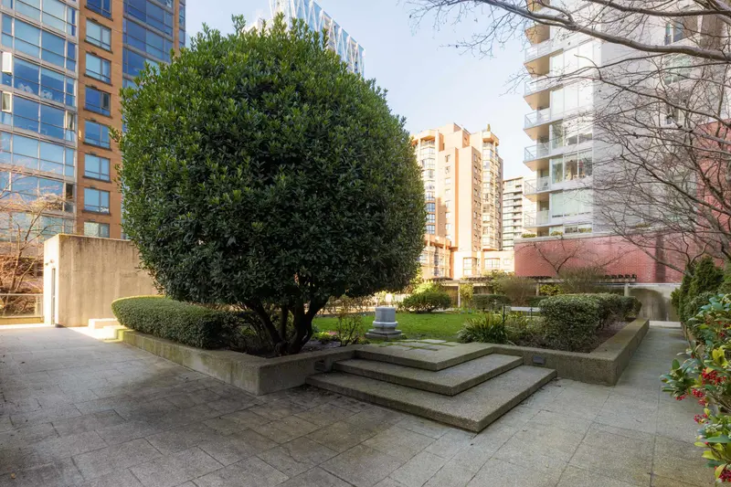 203 1155 HOMER STREET - photo 3 of 25