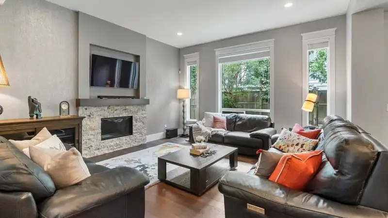15758 MOUNTAIN VIEW DRIVE - photo 2 of 40