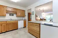 105 1459 BLACKWOOD STREET - thumbnail 11