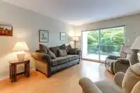 105 1459 BLACKWOOD STREET - thumbnail 5
