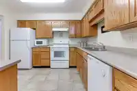 105 1459 BLACKWOOD STREET - thumbnail 10