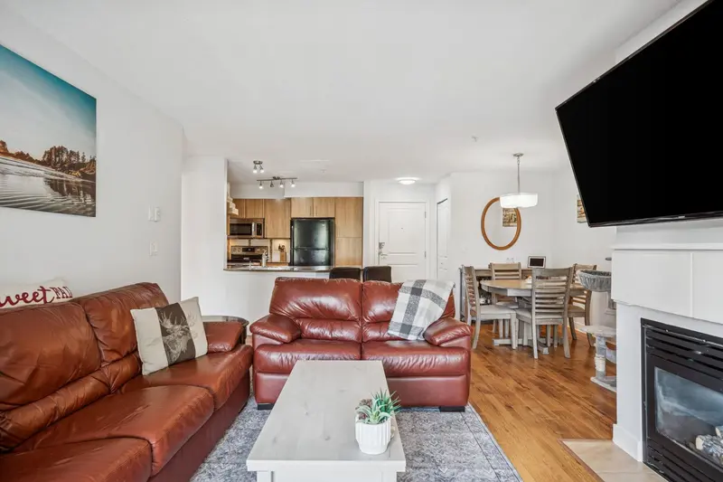 305 12020 207A STREET - photo 1 of 21