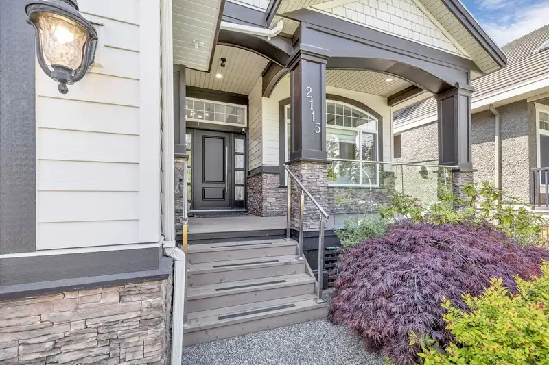 2115 156 STREET - photo 3 of 40